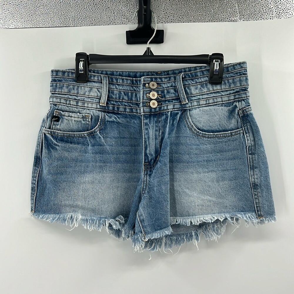 KanCan Tilly High Rise Shorts - Medium Wash - 9/28 - New with tags